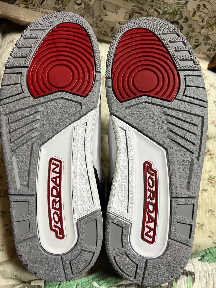 確認用。
スタイルコードは315371-122です。
黒