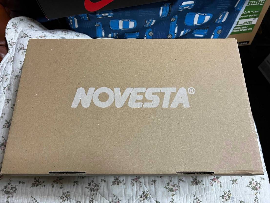 みなさんこんばんは😆👍
私の元にも例のスニーカー👟が届きました☺️