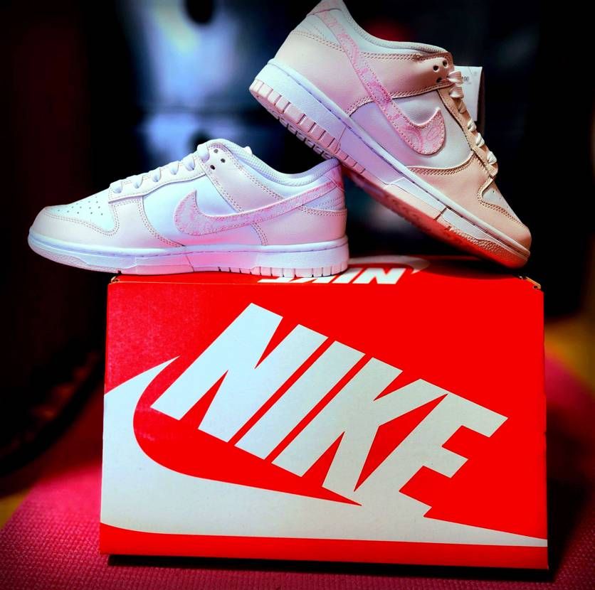 届いた!🥳
ピンクペイズリー狙ってたから買えて嬉しい🥰
#nike