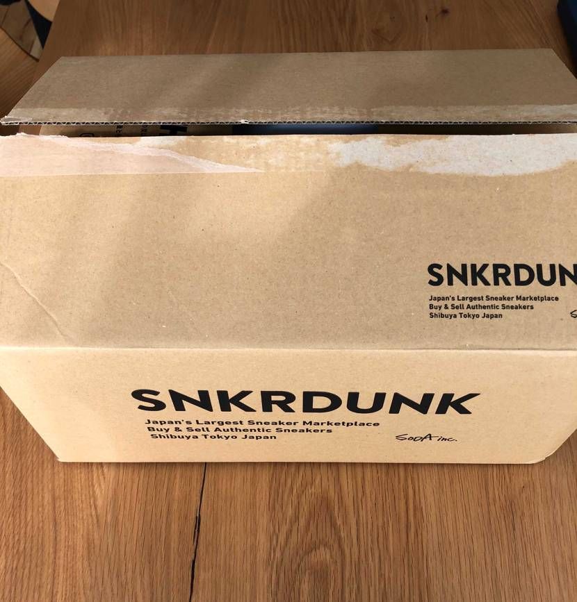 初めてスニーカー売れた！
スニダンの空箱ありがたい！楽に梱包できた！
みんな