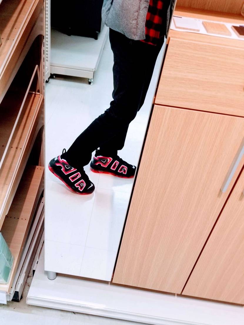 そろぼち来ますねぇ👟✨
個人的には好きなカラーやし持ってて損