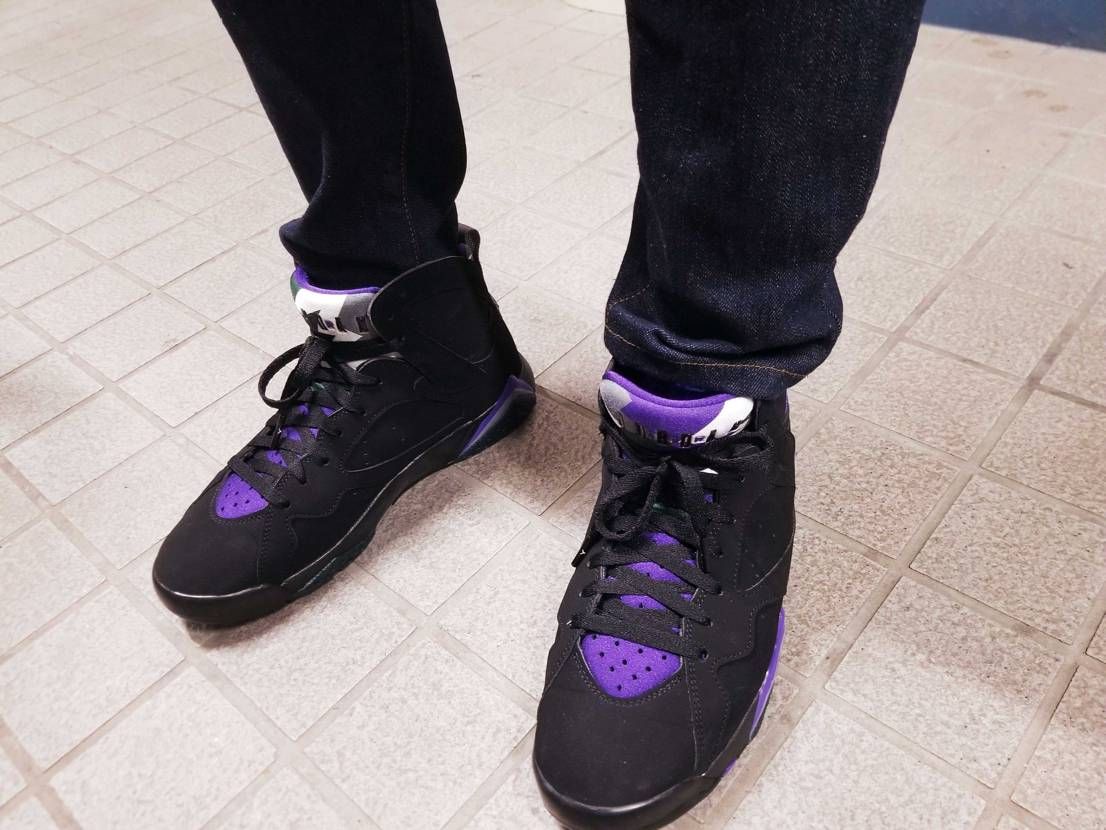 しびれるほどカッコいいレイアレン😎
久々カラオケ行った！
友達がミスチル歌ってた