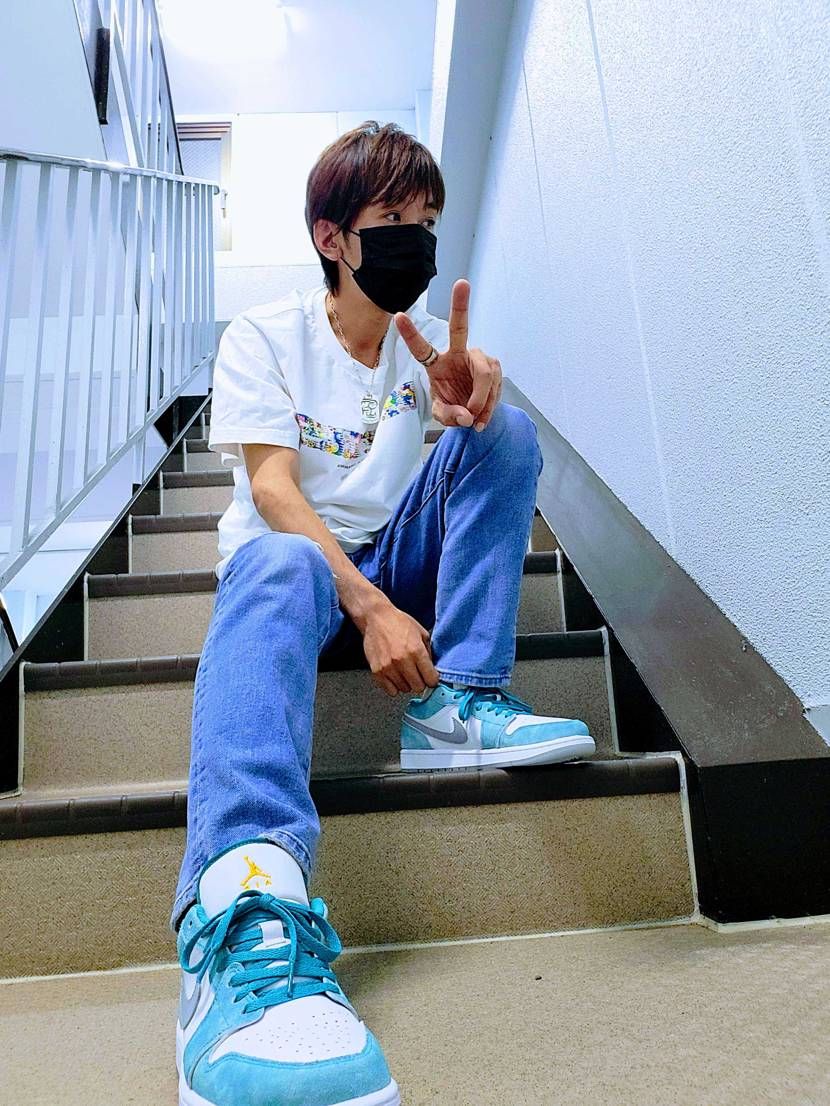 エメラルド履きました💚
あと最近シューレースかえたやつ💮💮💮