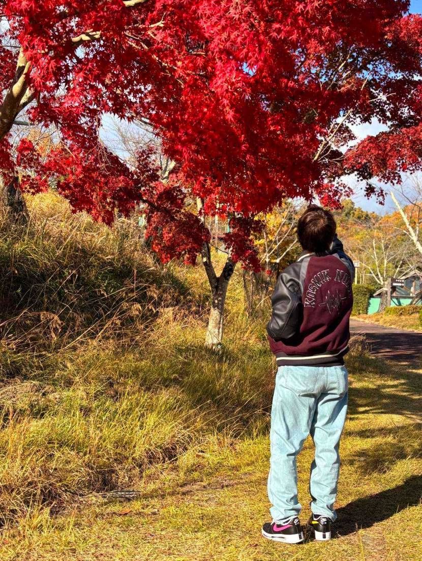 パラノイズで紅葉🍁🌾🌾
何回か履いたけど全然剥がれませんね🙄