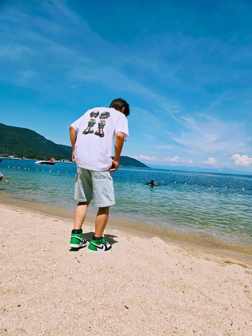 ヤッホィ🙋
AJ1ラッキーグリーンで琵琶湖🏖️
とにかく