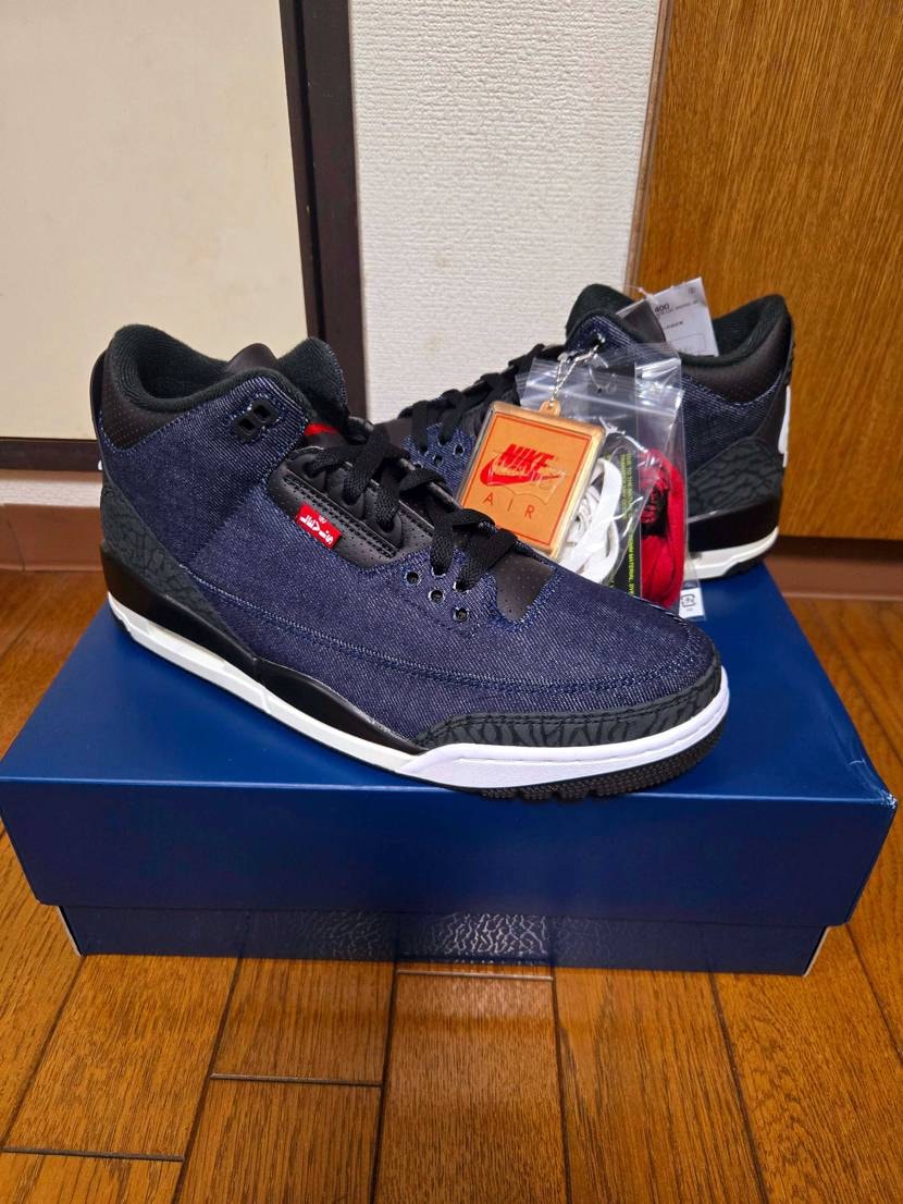 スニカスさんから今年1足目のリーバイスが到着🙄