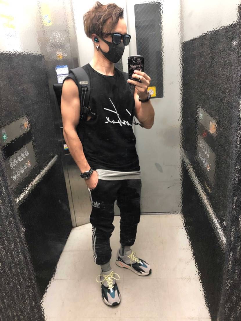 じゃあ、ジム行く？

このご時世サングラス掛けるのに少し抵抗感が…