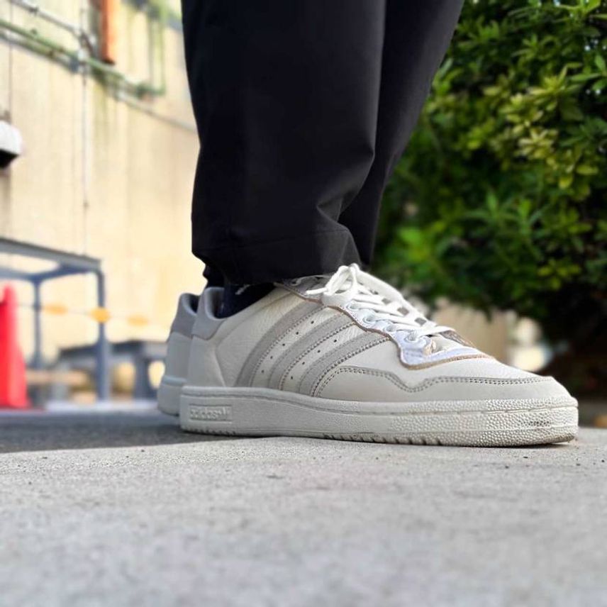 先月購入したSNS×HRLM👟
何という優しい履き心地☺️
このコラボを最