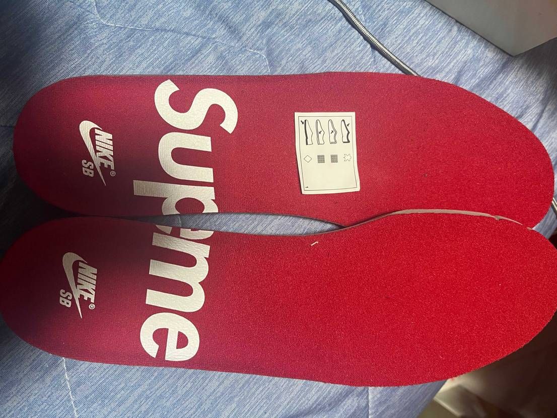 届いたので投稿

シューレースは付属の赤に変更

黒