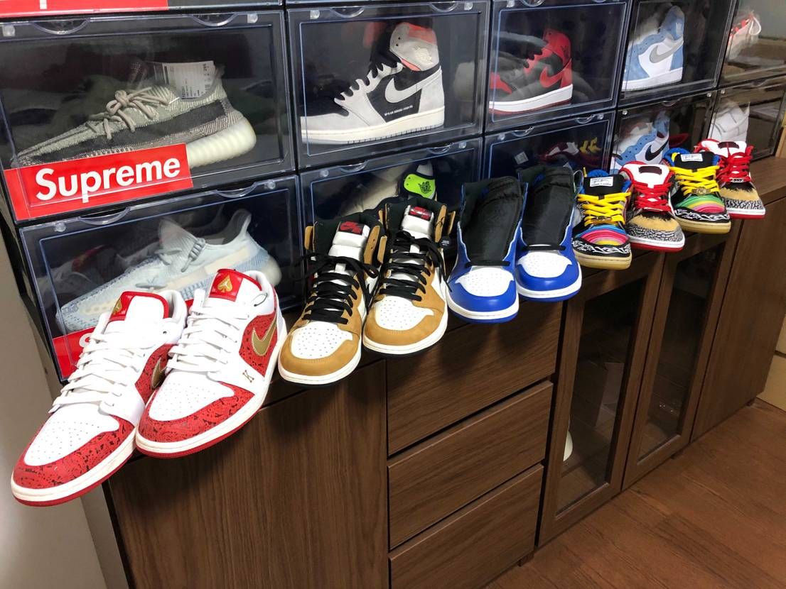 スニーカーの断捨離をしようと思い、悩みに悩んで11足とお別れしました😭

し