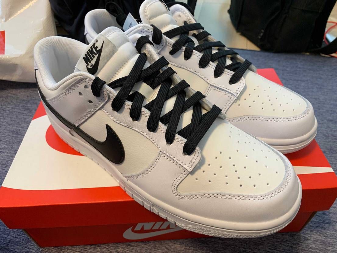 これは製品不良?NIKEクオリティ?
完売してるから交換してもらえないし、履く