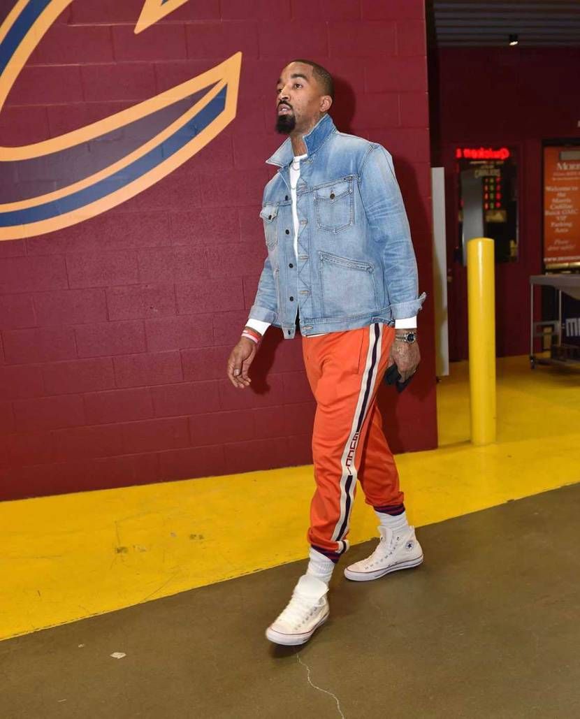 ほんとJ.Rはコンバースすっきゃな。