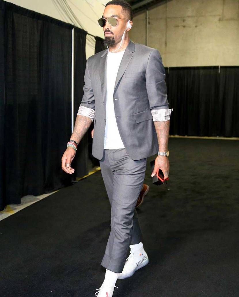 ほんとJ.Rはコンバースすっきゃな。