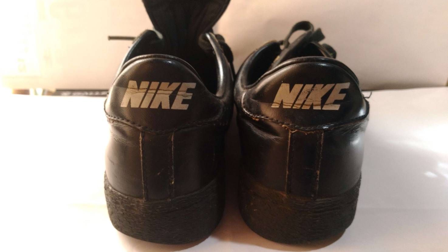 スニーカー大好きな皆様、お世話になります。
横浜市民の爺で