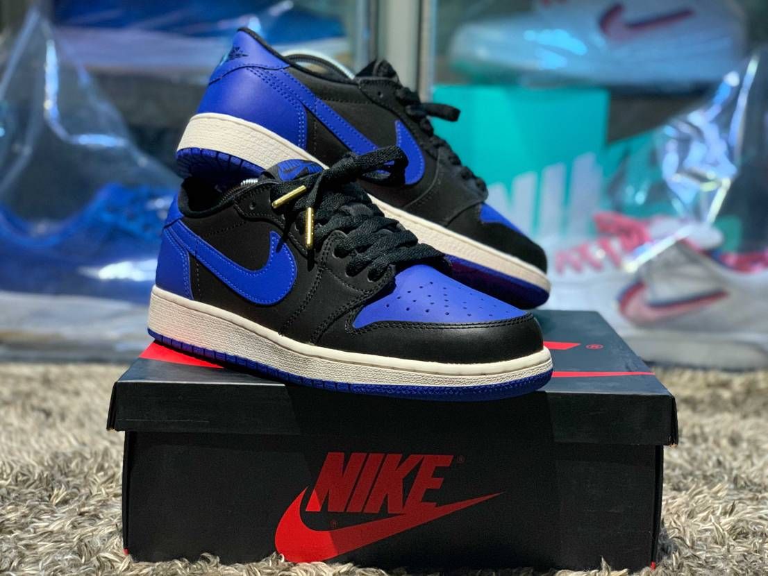 国内未発売のaj1lowroyal💙
原宿のKICKSLABで12980円でし