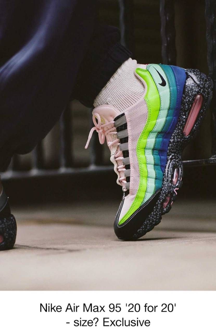 ダックカモ買えなかったけど、
「size? AIR MAX 95」のほうは当選