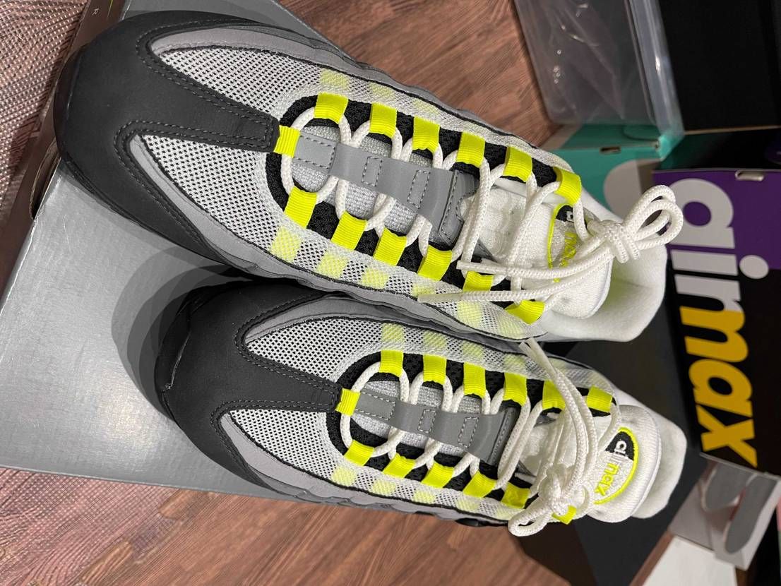 明日から「履く」ことに❗️
スニーカーは履いてこそ⭕️
