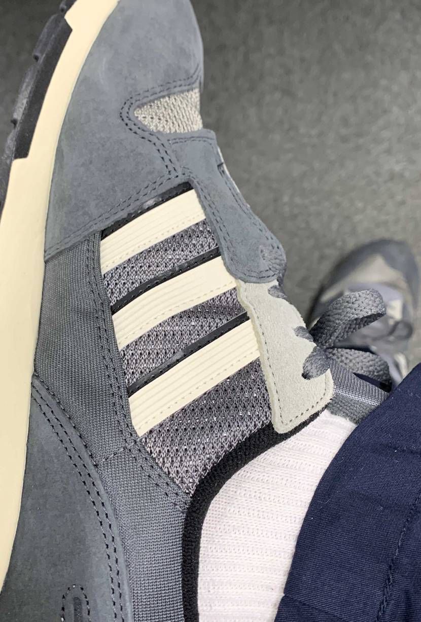 今日の靴。
zx420

インラインのごく普通のもの😙