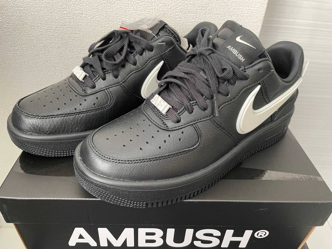 到着&試着

AJ1、ダンクは27センチですが
こちらは26.5センチでち