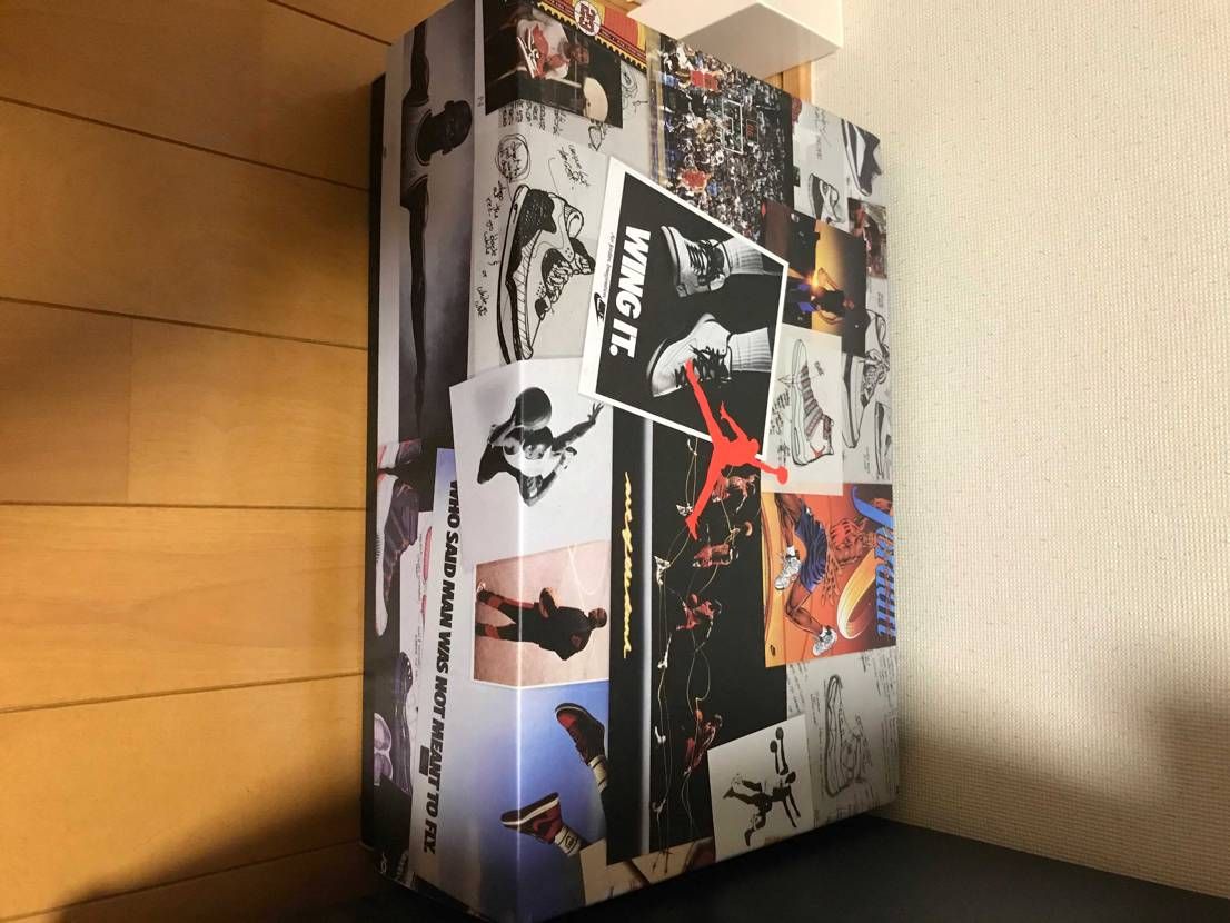 スニーカー関係ないですが我が家あるあるでスニーカーの箱はオムツ入れになりがちです