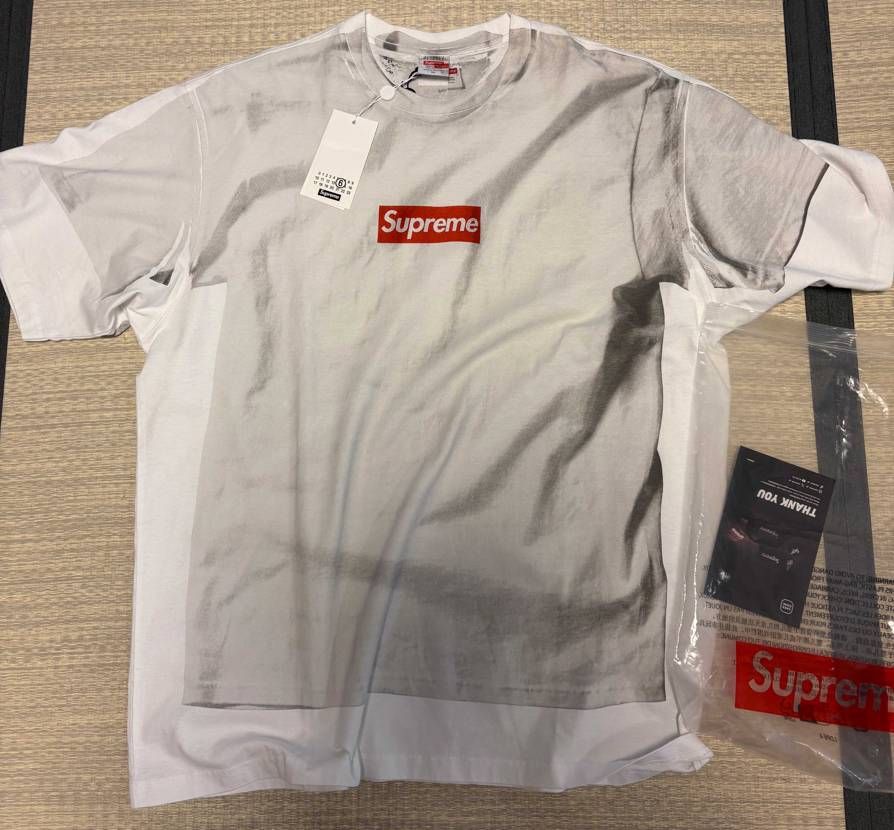 supreme Tシャツゲット！
冬用でクルーネックにしようかよ悩んだが、まだ