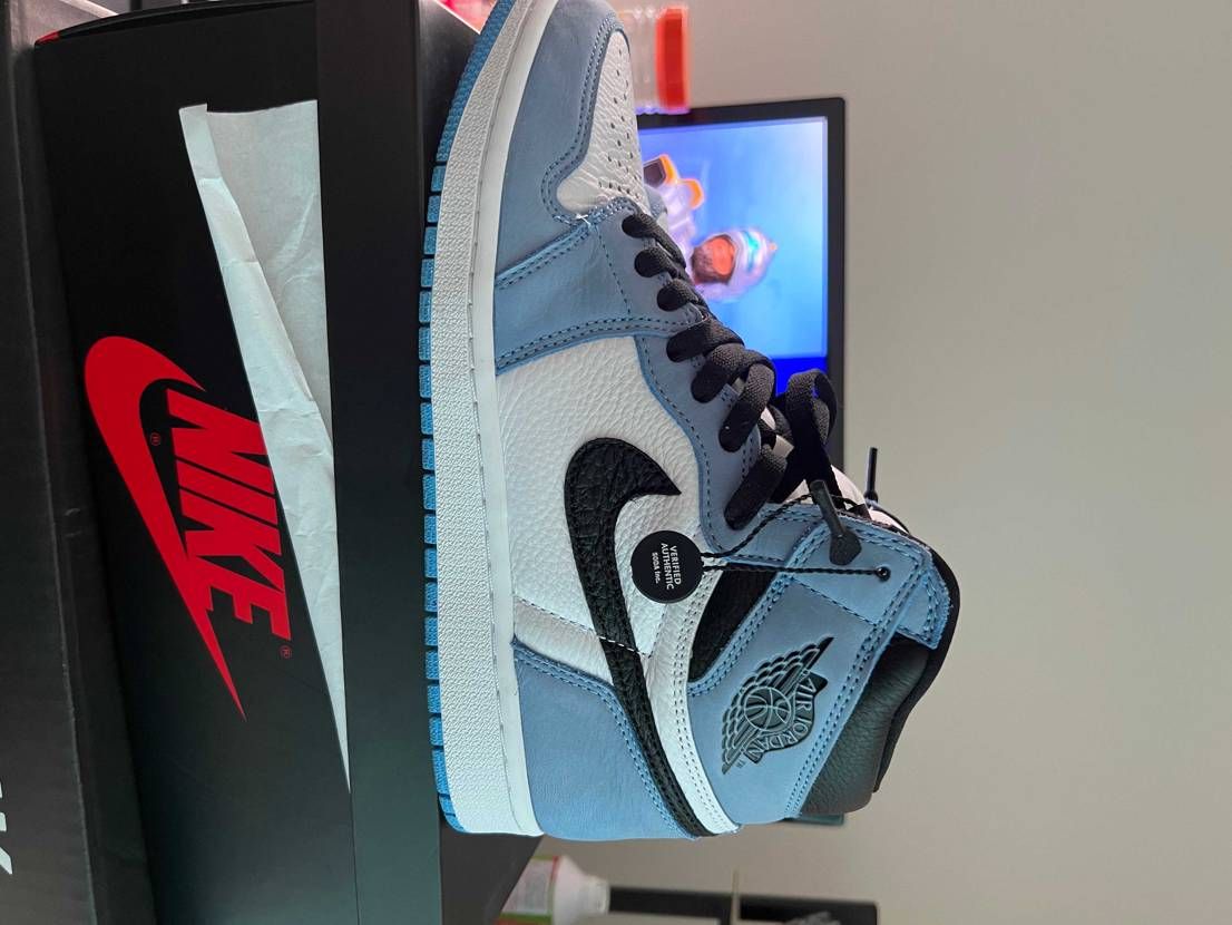 aj1ユニバーシティブルー届いた😭😭
