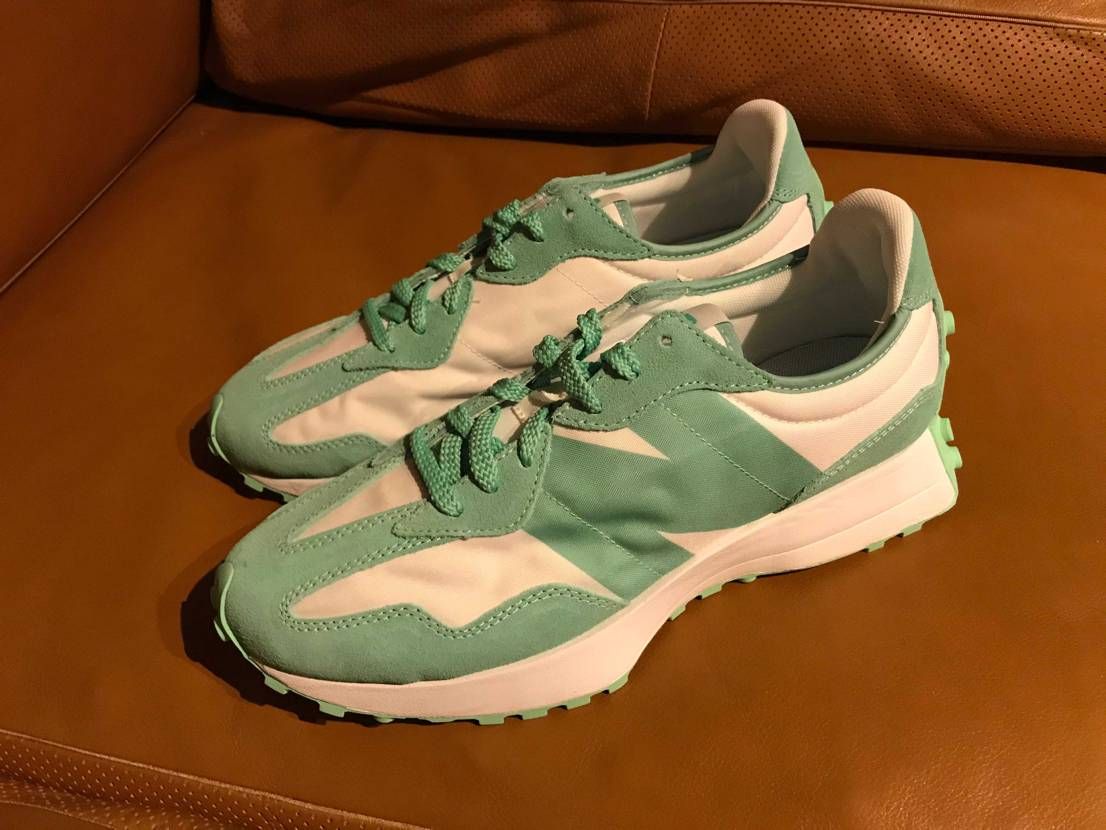 327asos別注
サラッと良い感じです
送料無料10日で届きました