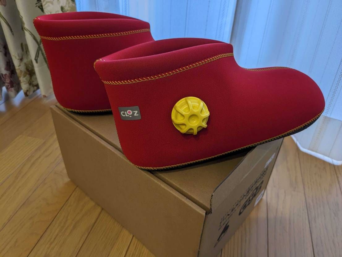 欲しいスニーカーは全部落選で買えないから代わりにこれを購入。
クロッツのあった