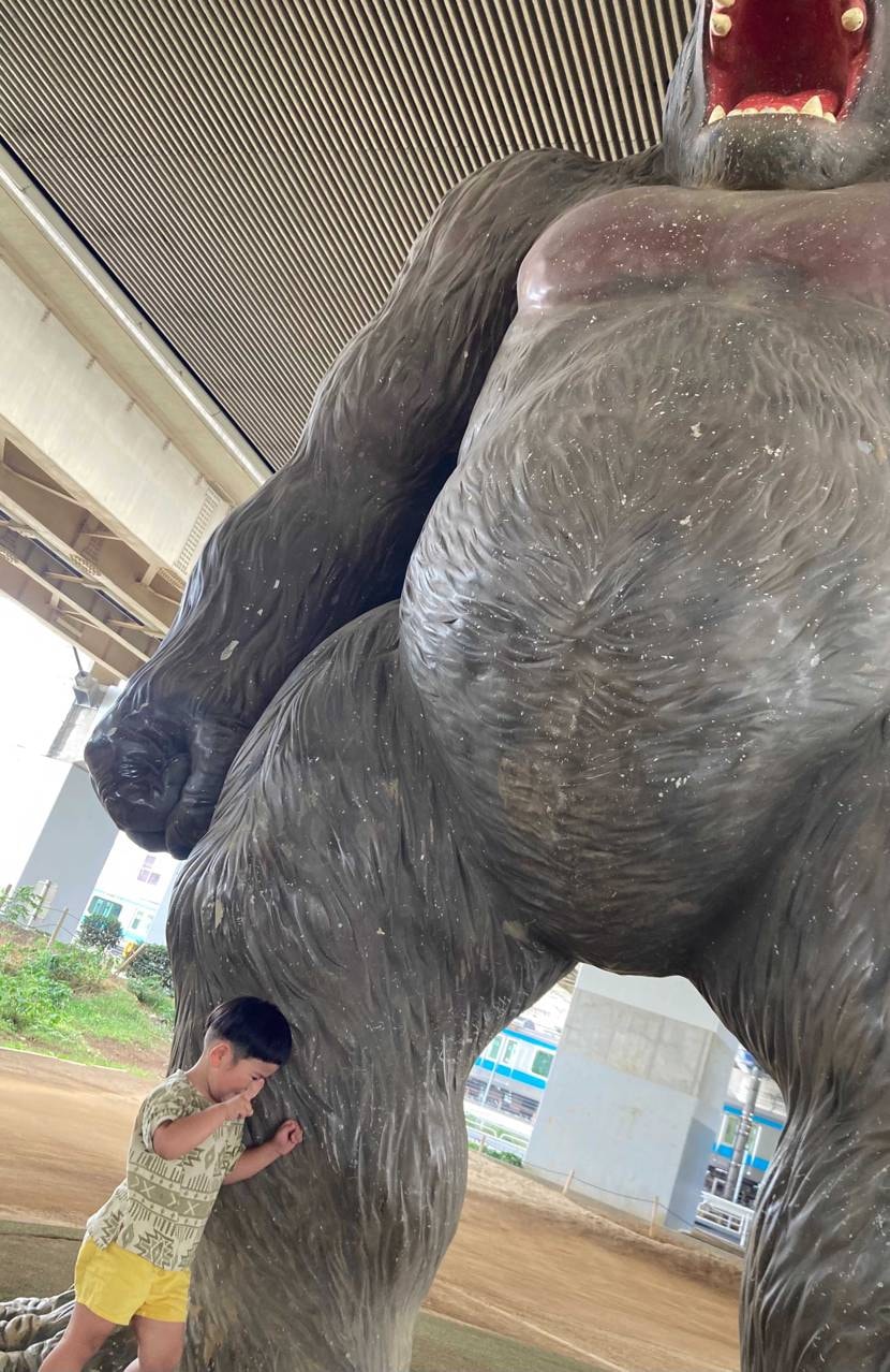 やべぇー白履いてきてしまったw