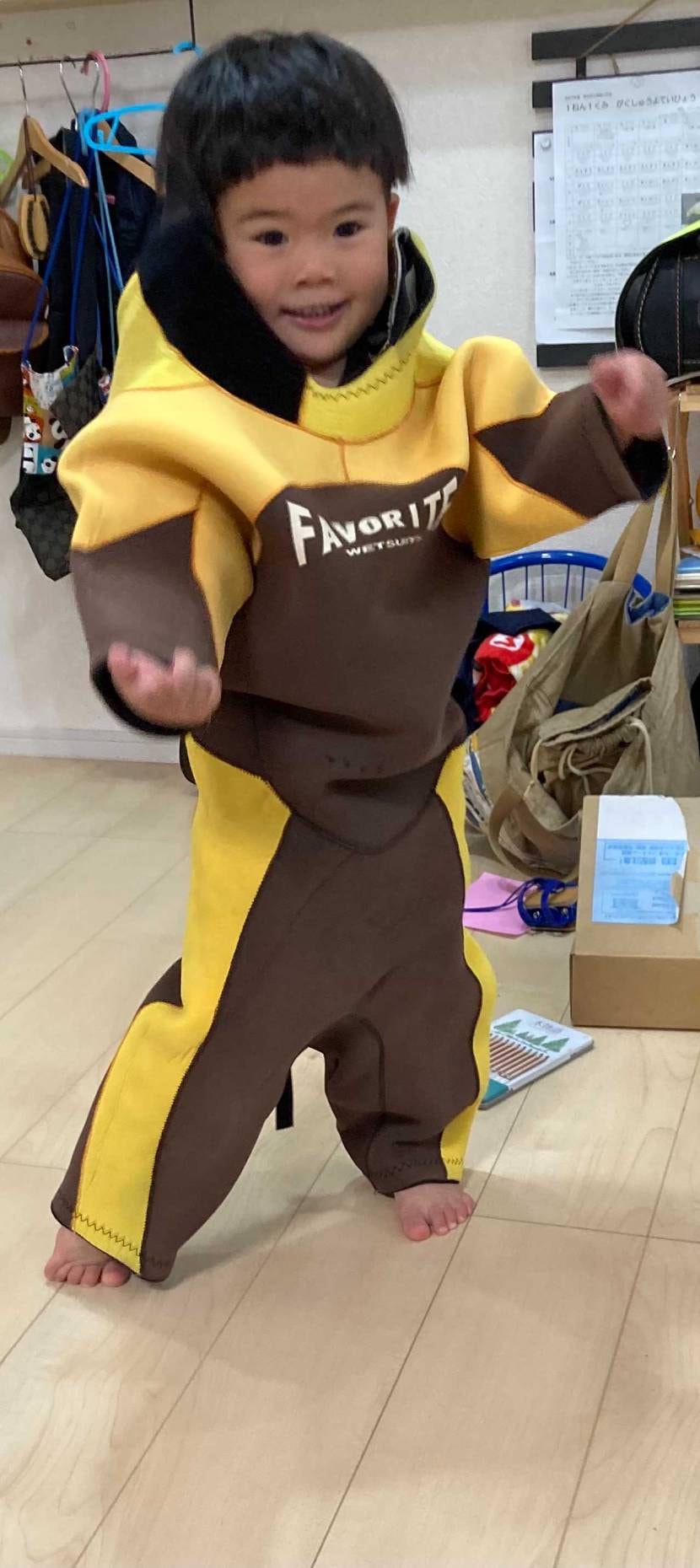 先日マイアミを履いた時、やっぱり海に入りたくなりぼろぼろのボ