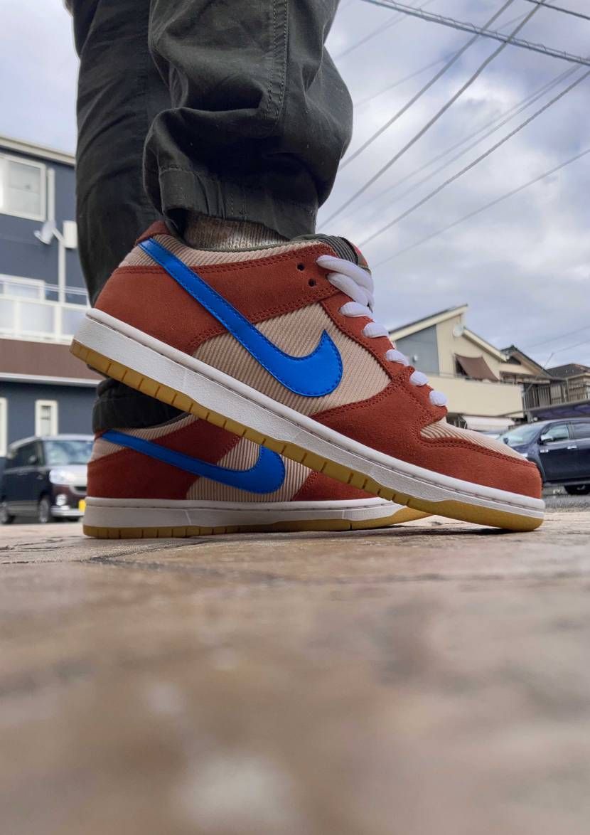 今日の👟なんか🧸ぽい感じのcorduroy
やっぱりこの青いスウッシュが堪らん