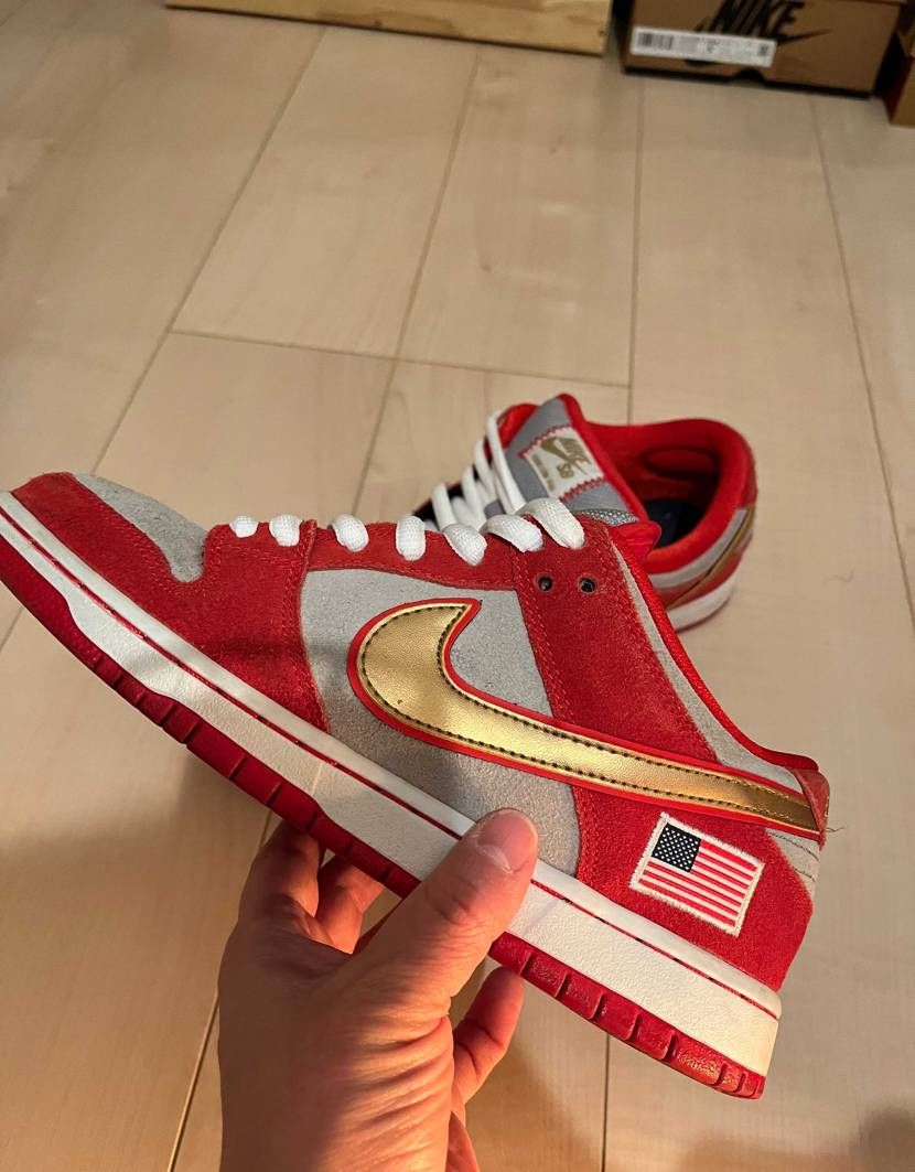 明日は、免許の更新😭めんどくさい😭どっち履いて行こうかなー、