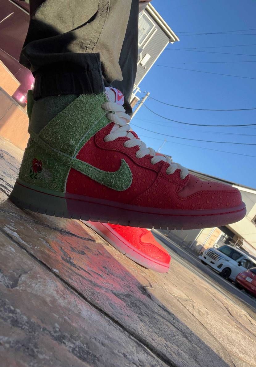 もうそろそろいいですかね普通の投稿😅今日の👟は、久しぶりの🍓今日のAJ、やっぱり