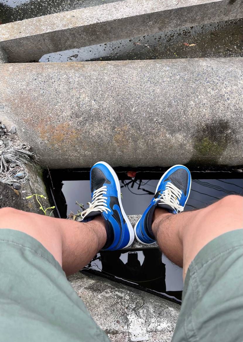 お疲れ様です😁履き替えてザリガニ取りに😁めっちゃデカいの取れた🥹ザリガニdunk