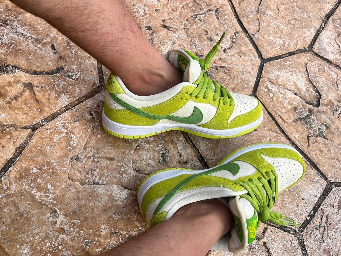 早く週末ならないかなー🤭👟履きたいなー🍜🍜🍜🍜