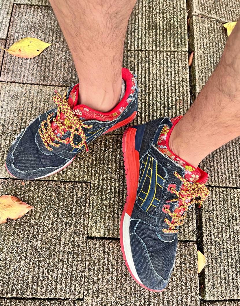 おはようございます☁️ハーフパンツ寒いです😅
朝散歩は、これで👟やっぱりこっち