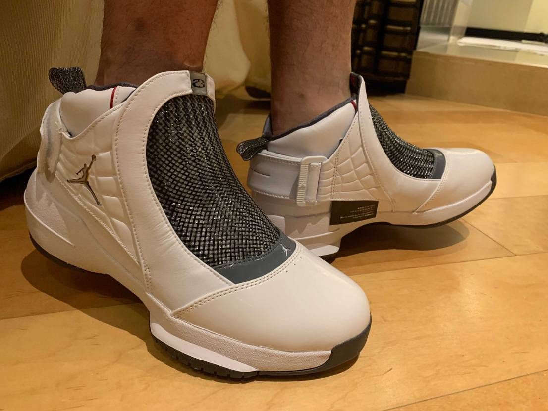 意外とこの斬新なデザインが好き
AirJodan19