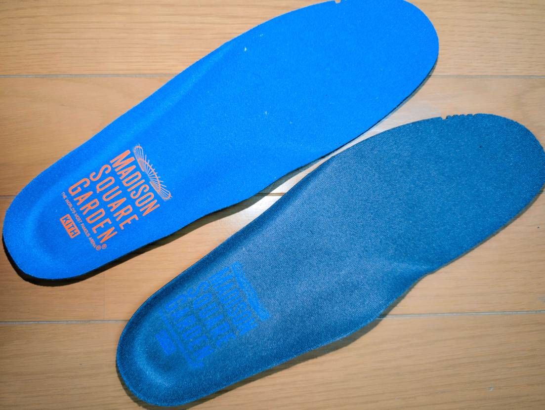 左のインソール