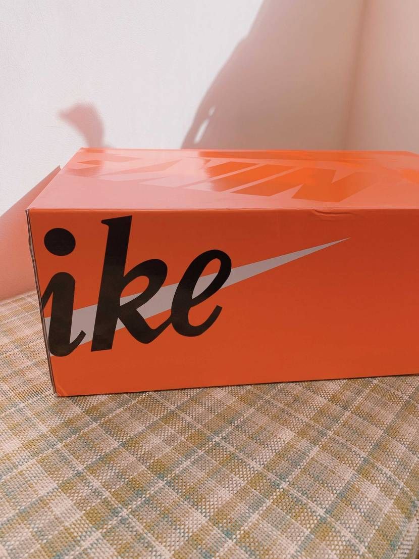 やっとsacaiオフィシャルからきたー！