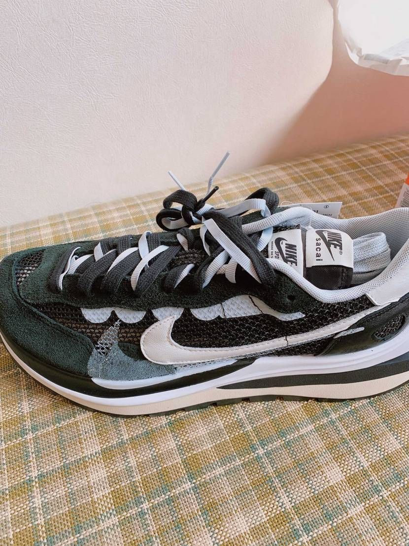 やっとsacaiオフィシャルからきたー！