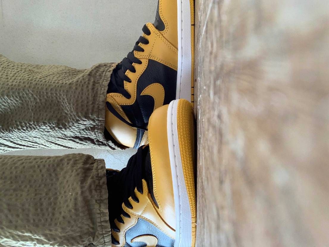 黒紐に変えてた