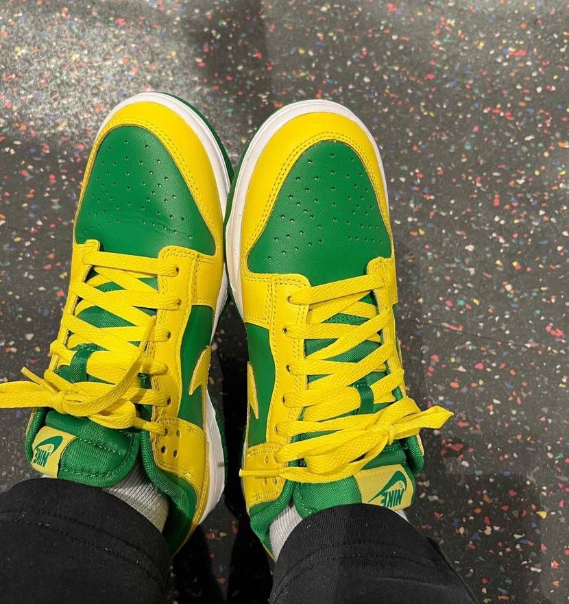 Dunk low reverse Brazil 買いました
