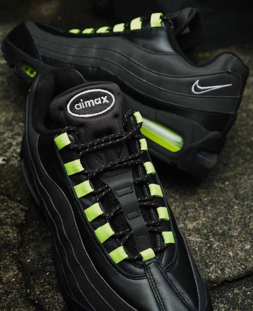 デザイン画はともかく、トータルマックス➕イエローグラデは懐かし過ぎる。久しぶりに