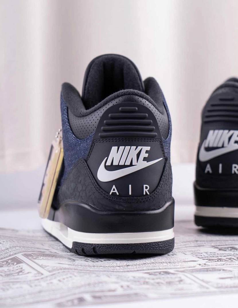 ブラックセメントを彷彿とさせて良いですね😊個人的にはかかとの