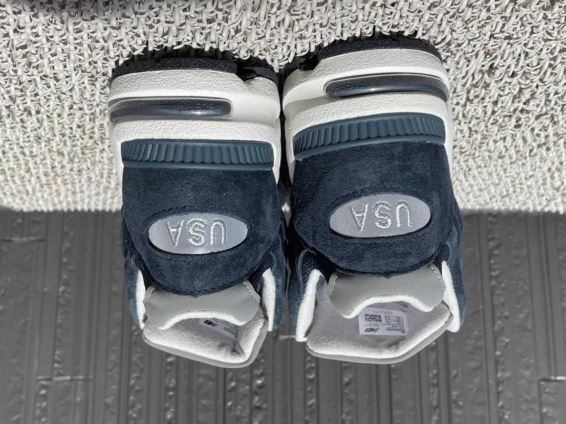 ビリーズで買えて、昨日届いてた。v3以前のモデルを履くのは初