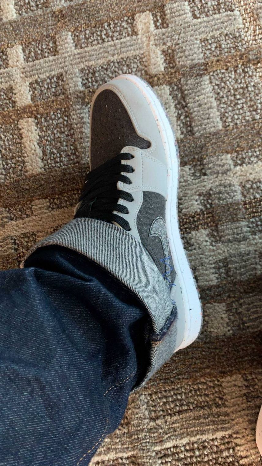 太めのジーンズ履いてればAJ1シャドウ2.0っぽい?🤔
ハイよりもローなら汚