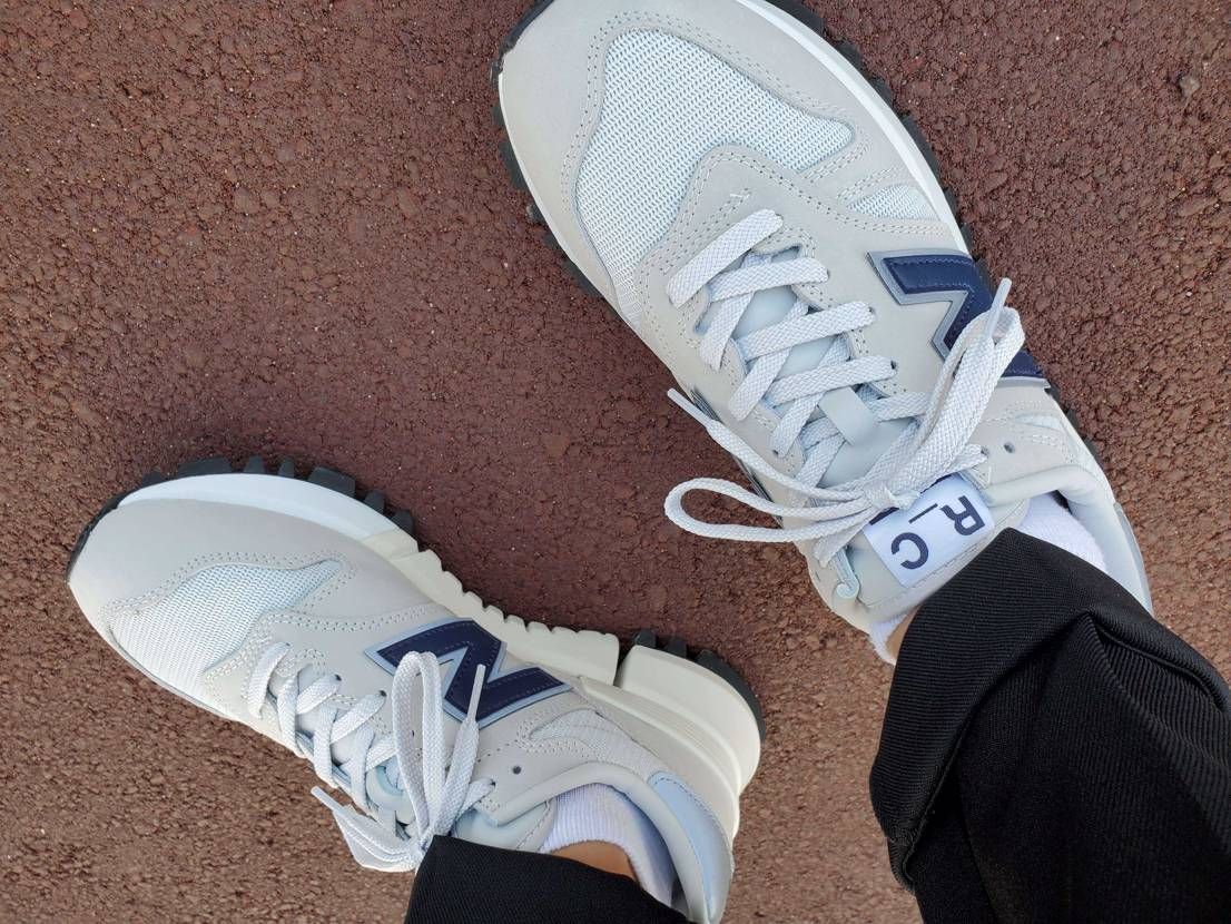 届いて早速履きました😊
色もめっちゃいいし何より歩いてて疲れない！あと結構合わせ