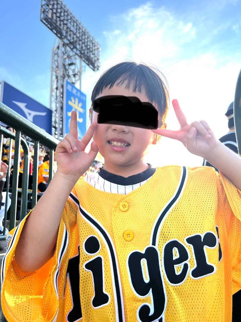今日は家族で甲子園‼️🎏倒すぞぉー👍👍👍👍

タイガース