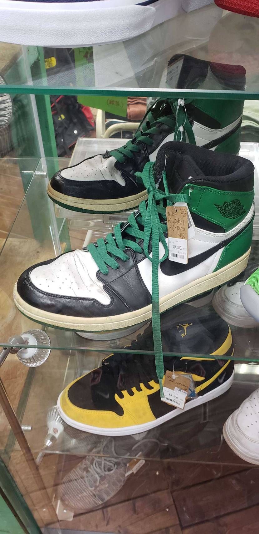 AJ1 High DMP Celticsこの状態ですが14000円なら買いでしょ