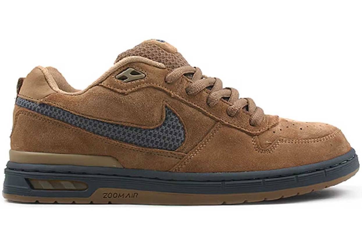 コラボ物以外だったらこの2色を復刻して欲しい👟